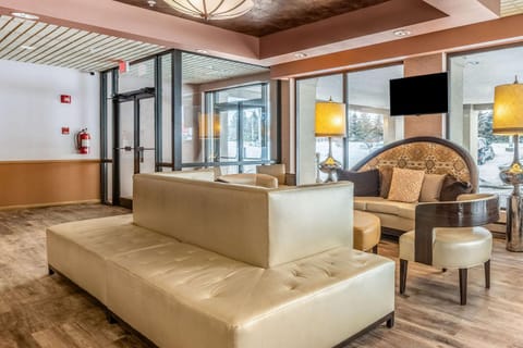 Quality Inn & Suites Hotel in Brainerd