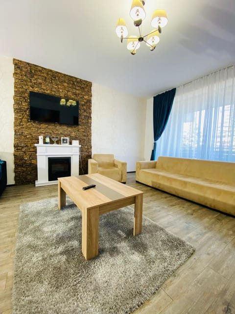 Silver Mountain C24 Royal Apartment in Brasov