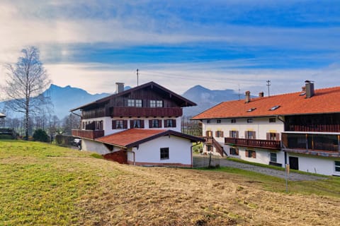 Gästehaus Koyerbauer Boardinghouse Séjour à la ferme in Aschau im Chiemgau