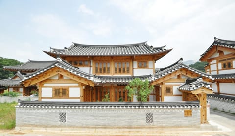 Chaehyodang Hanok Stay Nature lodge in Seoul