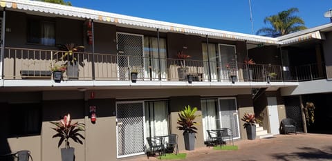 Gold Coast Airport Motel - Only 300 Meters To Airport Terminal Motel in Bilinga