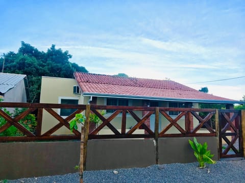 CASA PE DE PEQUI House in State of Mato Grosso, Brazil