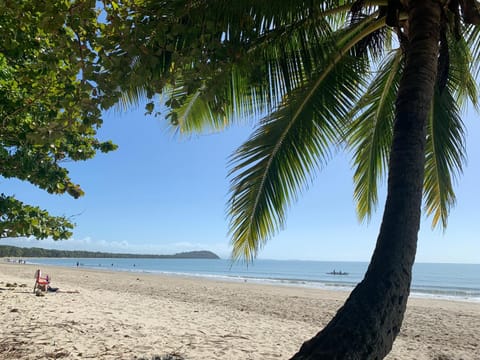 Beachside 2 with Private Heated Plunge Pool Apartment in Port Douglas