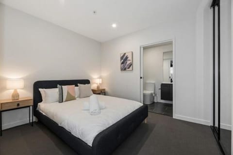 Saint Domain Appartement-Hotel in Southbank