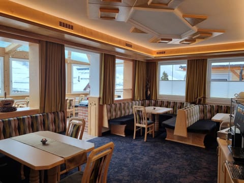 Hotel Garni Corinna Hotel in Ischgl