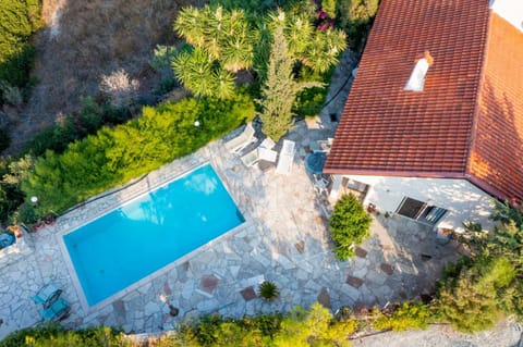 Swimmers' Paradise Villa in Pissouri