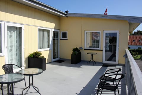 Balcony/Terrace, City view