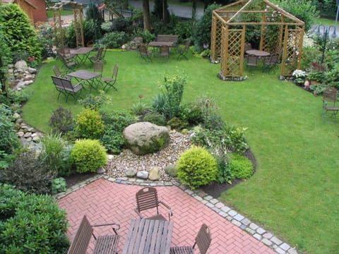 Garden, Garden, Balcony/Terrace