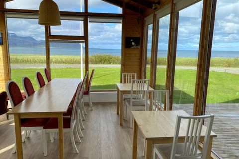 Living room, Garden view, Breakfast