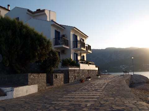 Lemos Hotel Hôtel in Samos Prefecture