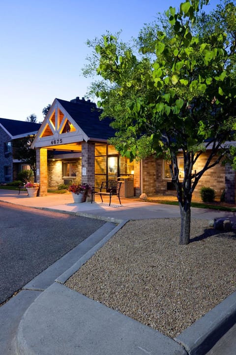 Property building, Facade/entrance, Street view