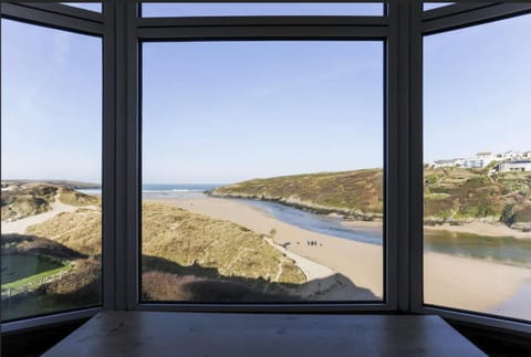 Living room, Beach, River view, Sea view