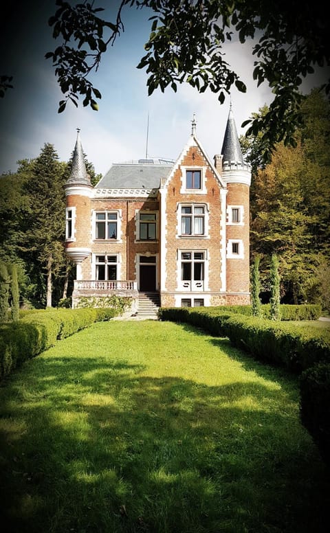 Property building, Garden view