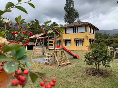 CASA CAMPESTRE VILLA SANTANA House in Cundinamarca, Colombia