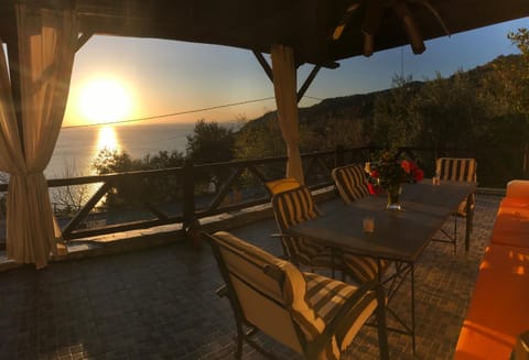 Patio, Balcony/Terrace, Sea view, Sunrise