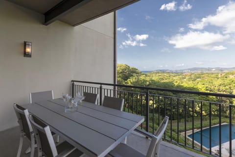 Roble Sabana 202 Luxury Apartment - Reserva Conchal House in Guanacaste Province