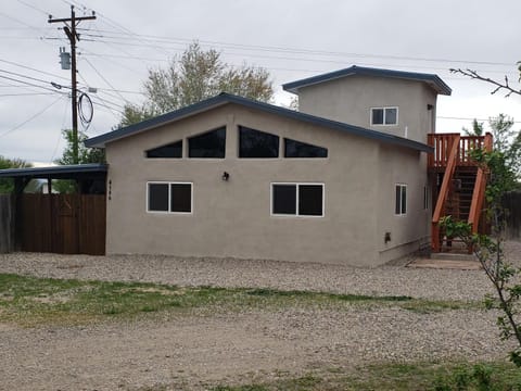 Libby's Taos Casita - "The Hideaway" House in Ranchos De Taos