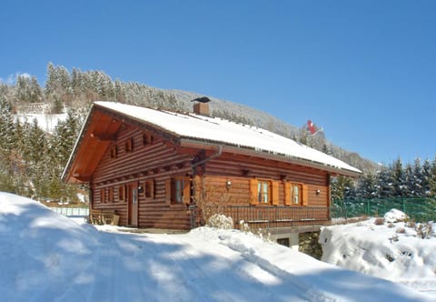 Property building, Facade/entrance, Day, Winter