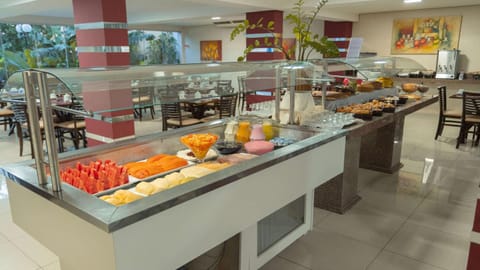 Food and drinks, Food, Breakfast, Continental breakfast, Buffet breakfast