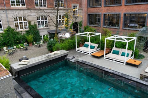 Swimming pool, Inner courtyard view