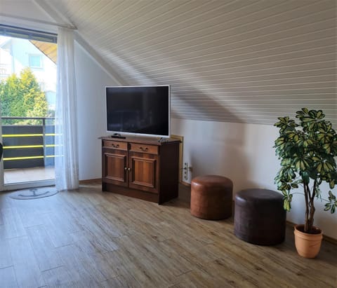 "Haus Elisa" - geräumige Ferienwohnung mit 2 Schlafzimmern im Ostseebad Grömitz Apartment in Grömitz