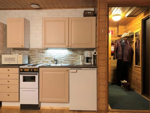 Kitchen or kitchenette, Living room, Seating area, Bedroom