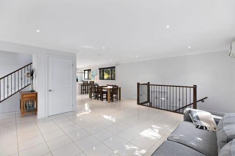 North Entrance Beach House House in Central Coast