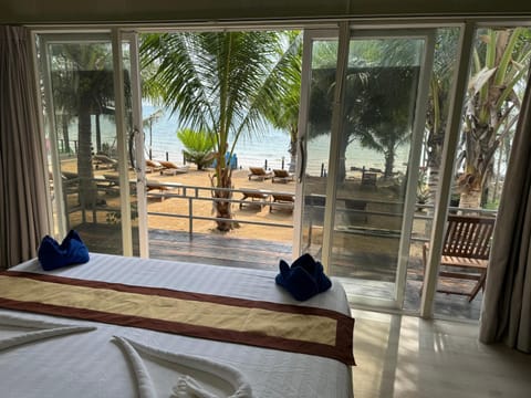 Naroth Beach Bungalow Resort in Sihanoukville