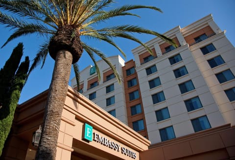 Embassy Suites by Hilton Sacramento Riverfront Promenade Hotel in West Sacramento