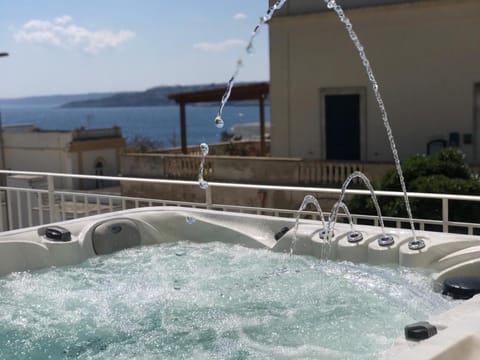 Hot Tub, Solarium, Balcony/Terrace, Spa and wellness centre/facilities, Sea view