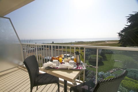 Balcony/Terrace, Continental breakfast