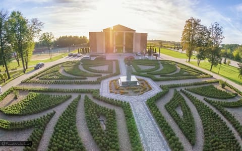 Property building, Bird's eye view, Garden view