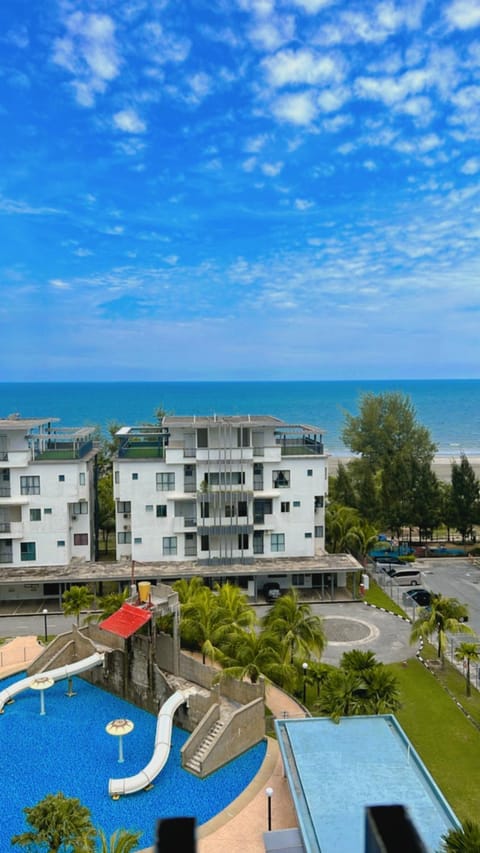 Swiss Garden Resort Residence Pool Sea view Beach Resort LUXURY apartment & FaMiLy SUITE Apartment in Terengganu, Malaysia