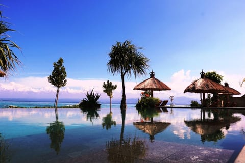 Beach, Pool view