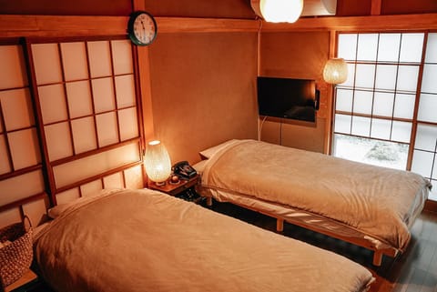 Tipy records inn Alojamiento y desayuno in Kanagawa Prefecture