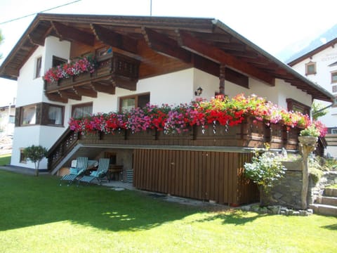 Property building, Summer, Garden, Balcony/Terrace, On site