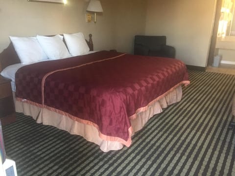 America's Best Inn & Suites Eureka Hotel in Wildwood