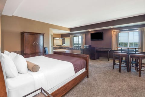 Microtel Inn & Suites Quincy by Wyndham Hotel in Quincy
