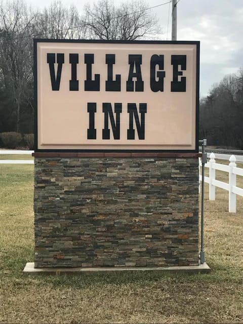 Village Inn Motel in Nelson County