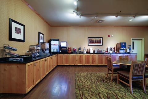 Hawthorn Suites by Wyndham Minot Hotel in Minot