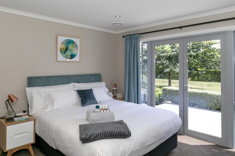 Spacious Modern Two-Bedroom Apartment Apartment in Waikato