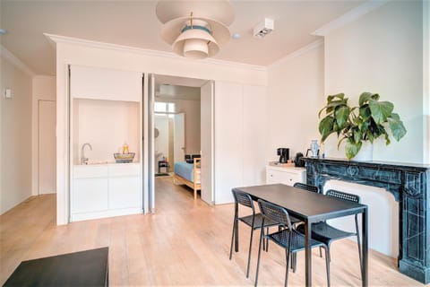 The Greenplace Lodge. Apartment in Heart of Antwerp. Condo in Antwerp