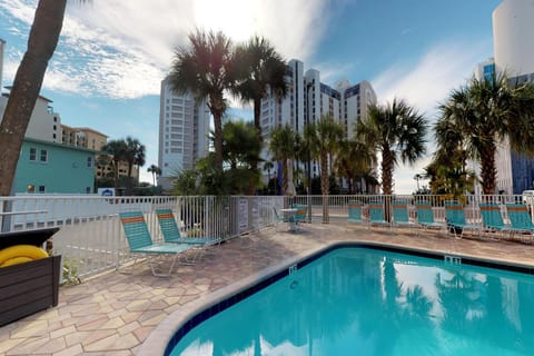 Pelican Pointe Hotel in Clearwater Beach