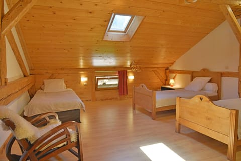 Appartement dans chalet 5 chambres 130 m2 centre village Condo in Montriond