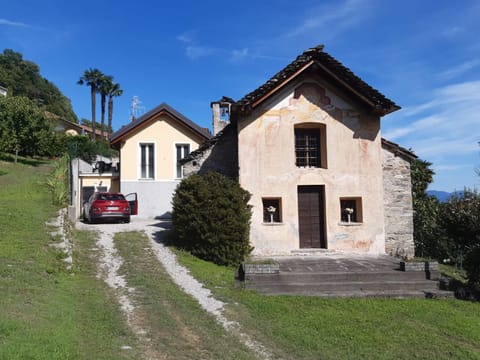 Casa giardino panoramico Haus in Cannero Riviera