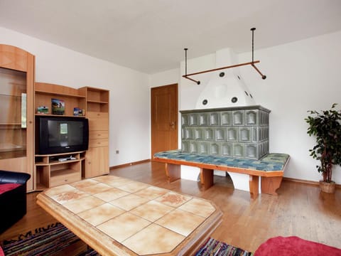 Beautiful apartment in Fugen Zillertal Condominio in Uderns