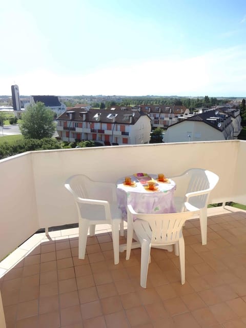 Summer, Balcony/Terrace