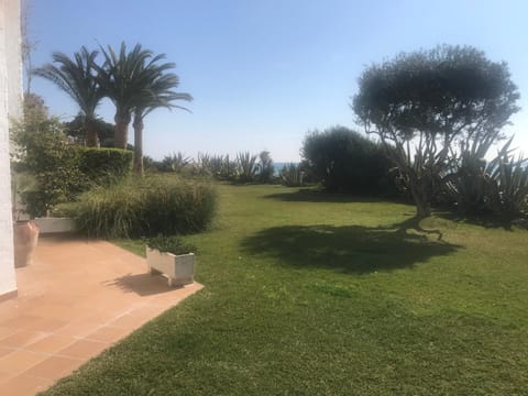 Amazing in front of the sea apartment Apartment in Baix Penedès