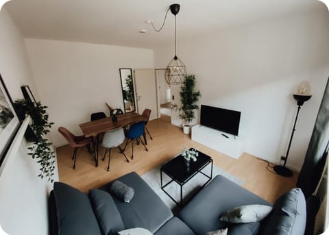 TV and multimedia, Living room, Dining area, Quiet street view