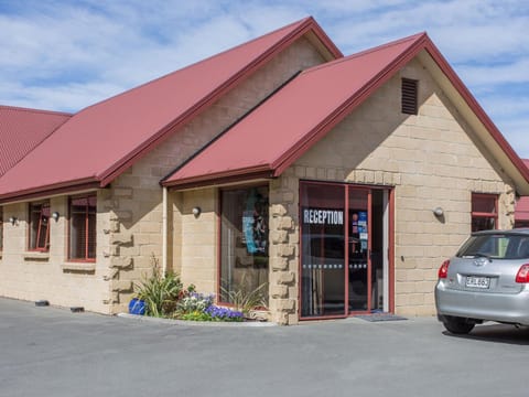ASURE Scenic Route Motor Lodge Motel in Otago